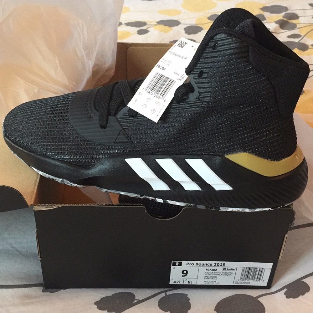 NWB Adidas Pro Bounce 2019 basketball shoes